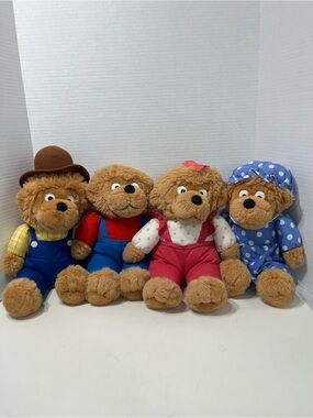 THE BERENSTAIN BEARS plush set papa mama brother and sister stuffed animals toy